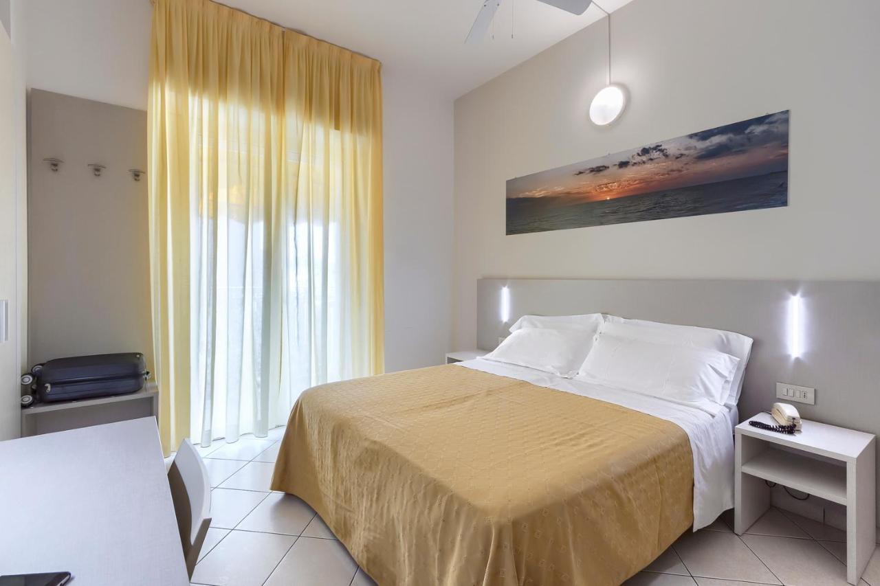 Savoia Hotel Misano Adriatico Exterior photo